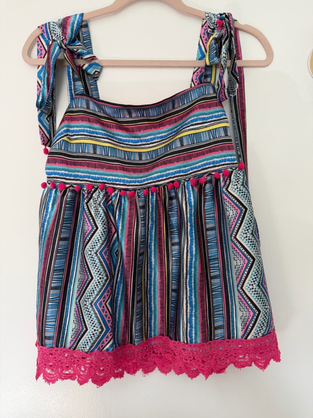 Vici Multicolor Striped Tie-Shoulder Top with Pink Lace Trim Women size M